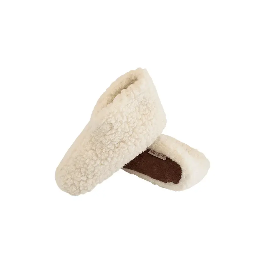Fluffy ulltøffel i hvit ull med semsket skinnsåle produktbilde